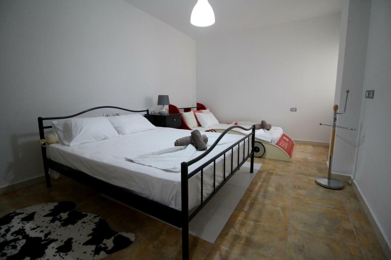 Gregor Apartments Sarande Exterior photo